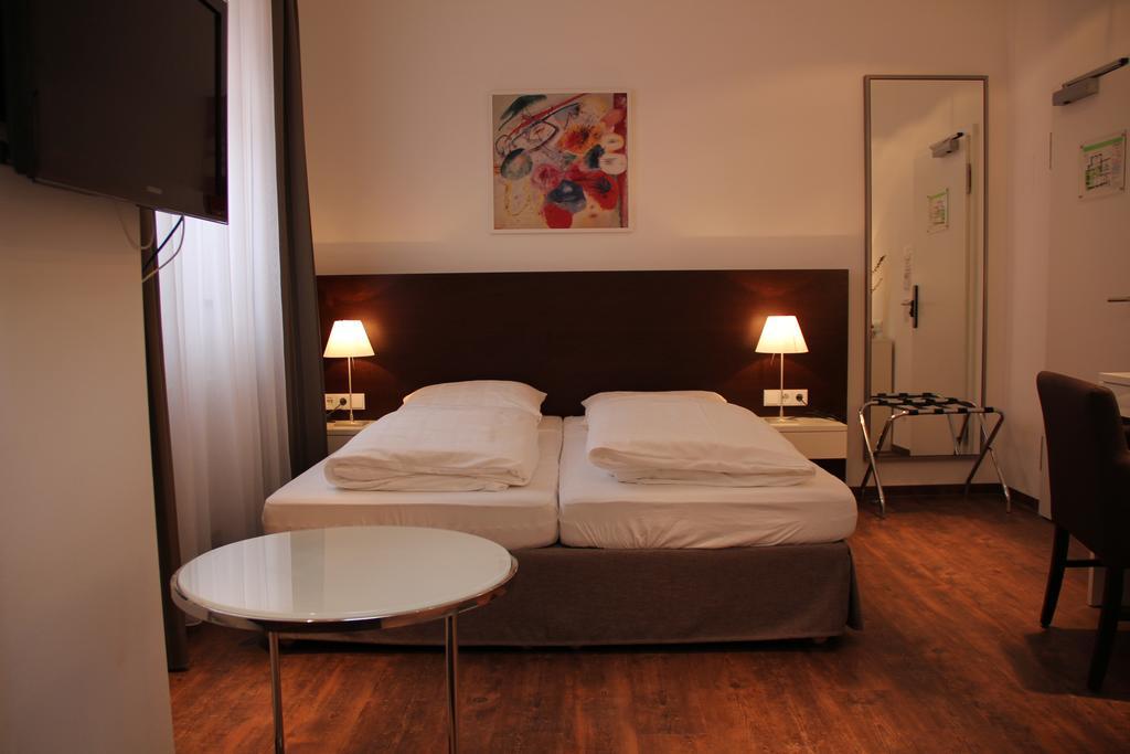 Hotel Restaurant Schwan Wertheim Rum bild